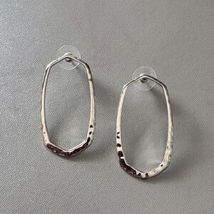 Kendra Scott Zorte Open Frame Silver Hoop Earrings